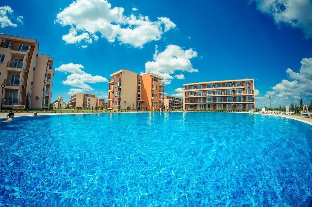 Holiday Fort Golf Club Sunny Beach Ngoại thất bức ảnh